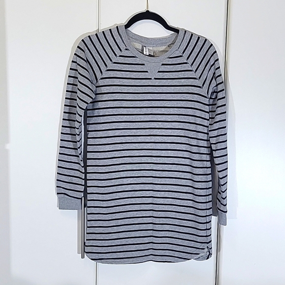 Divided Women's Sweatshirt Size XS - Picture 1 of 7